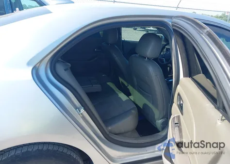 2015 Chevrolet Malibu 1Lt из США, поврежденный, VIN 1G11C5SLXFF271159